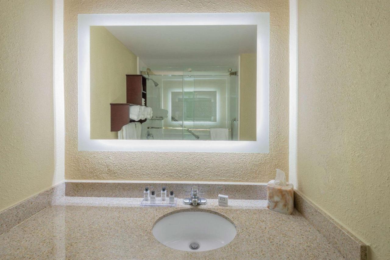 Wyndham Garden 3*